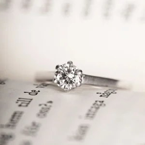 0,37ct solitärring i vitguld