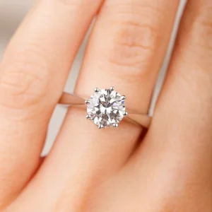 Solitärring, 1,30 ct TW/VVS i vitguld