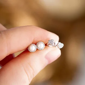 Söta pärlörhängen med diamanter