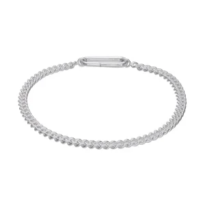 Stilrent armband i äkta silver